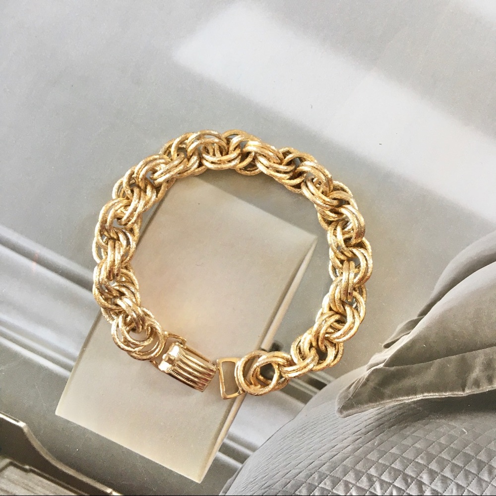 Napier Vintage Chain Gold Tone Bracelet
